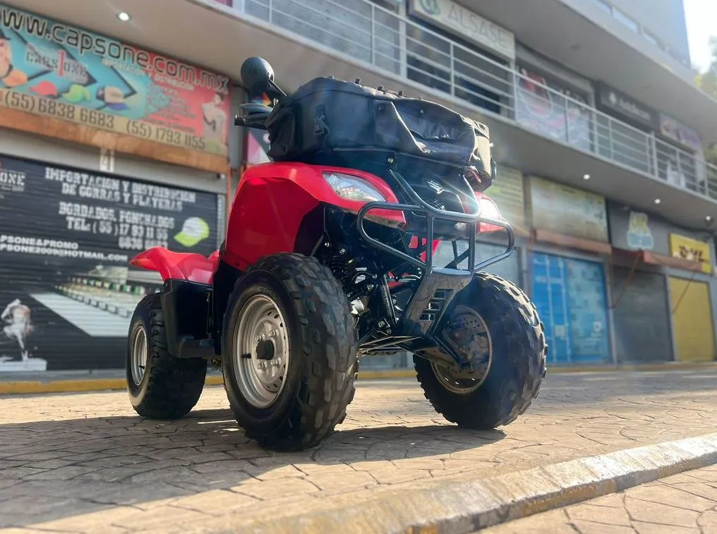 CUATRIMOTO SUZUKI TODO TERRENO LT-F250 2011