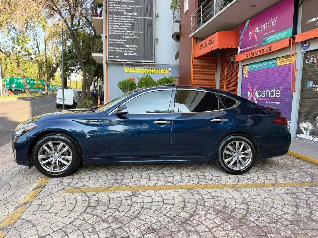 INFINITI Q70 SEDUCTION 2018