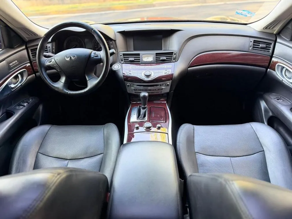 INFINITI Q70 SEDUCTION 2018