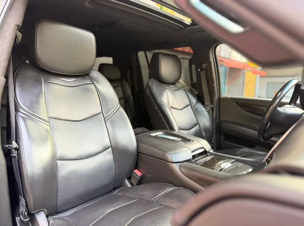 CADILLAC ESCALADE ESV AWD PLATINUM 2019