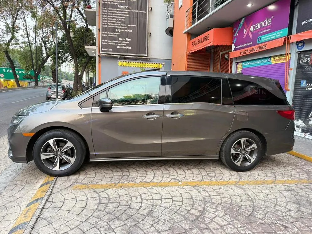 HONDA ODYSSEY TOURING 2019