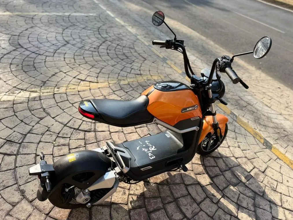 MOTO 100% ELÉCTRICA SUNRA MIKU MAX 2019