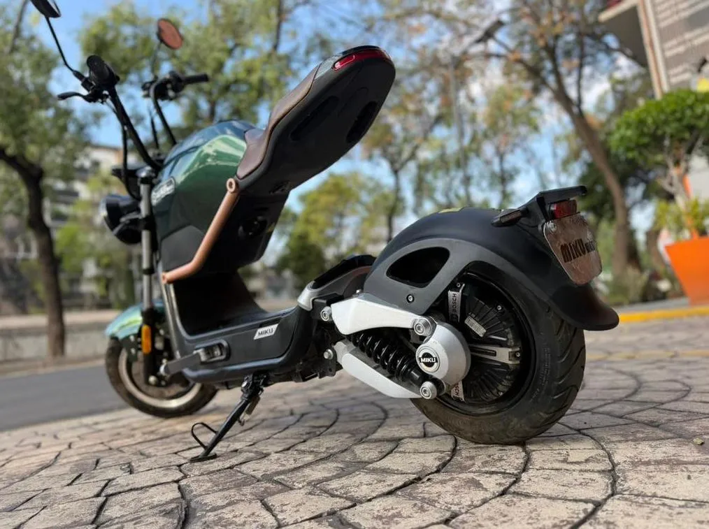 MOTO 100% ELÉCTRICA SUNRA MIKU MAX 2019