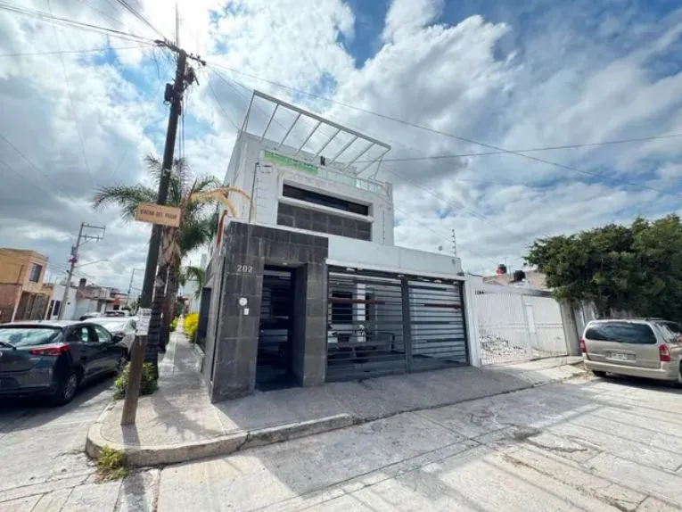 🏡 Espectacular Casa de Lujo en Casa Blanca, Ags. | 4 Recámaras y Acabados Premium ✨