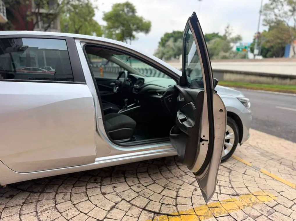 CHEVROLET ONIX LT 2021