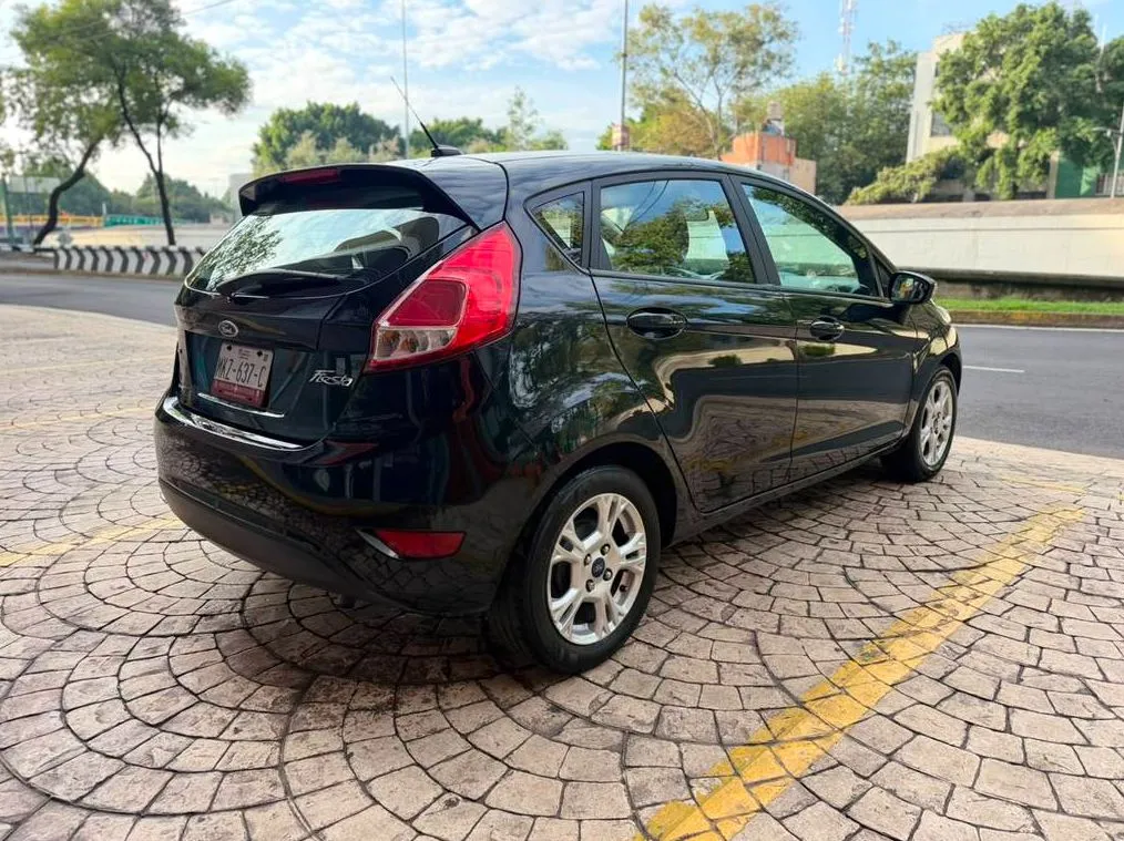 FORD FIESTA SE HB 2015