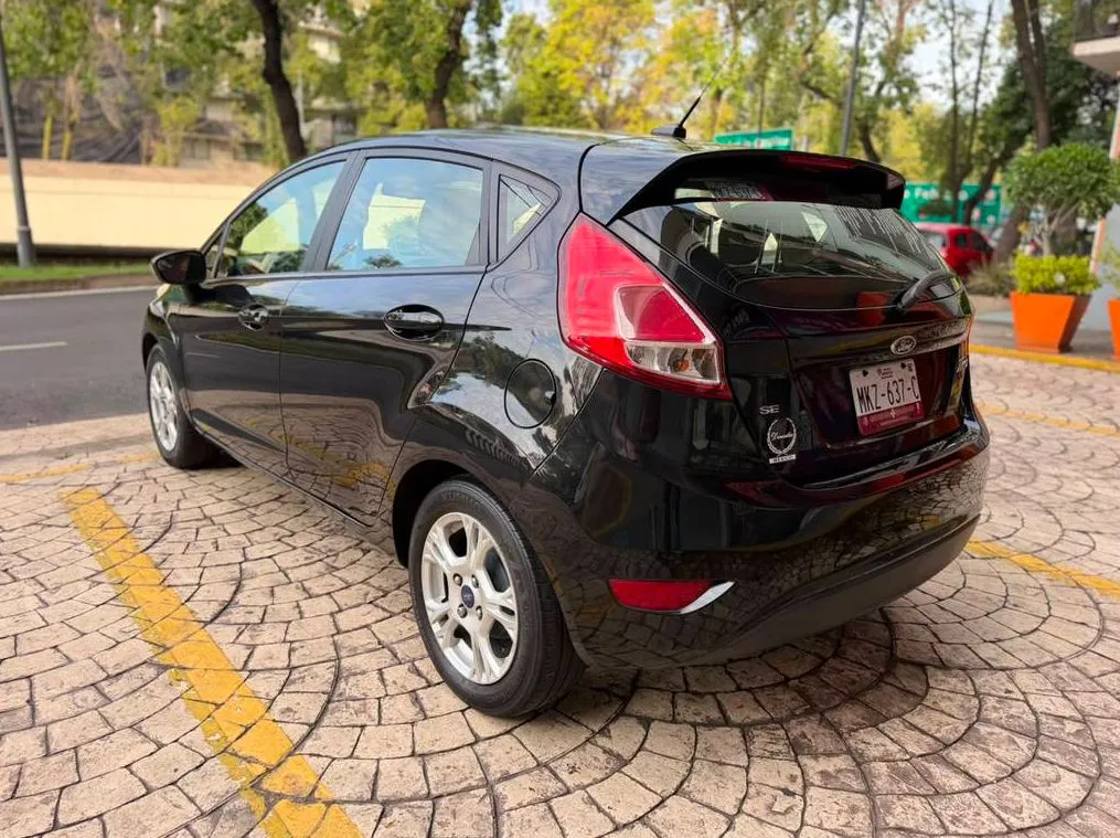 FORD FIESTA SE HB 2015
