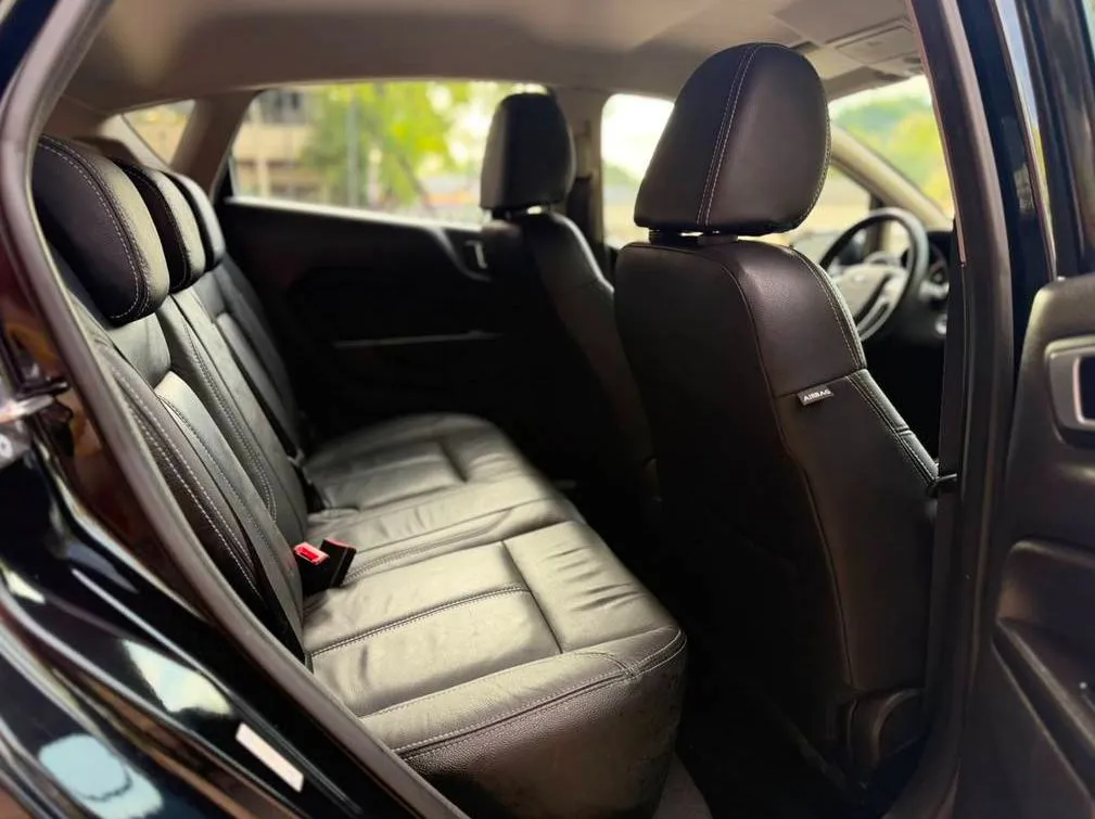 FORD FIESTA SE HB 2015