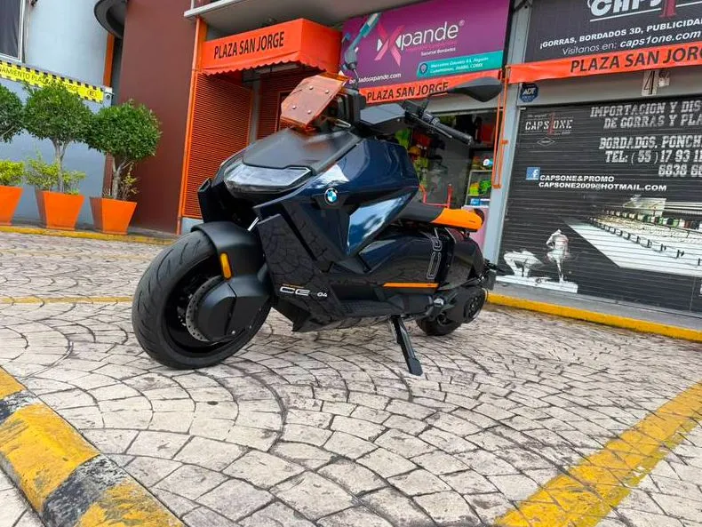 MOTO BMW CE-04 2025 "LAST EDITION" 100% ELÉCTRICA