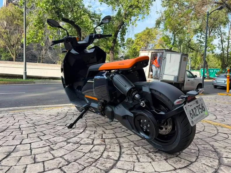 MOTO BMW CE-04 2025 "LAST EDITION" 100% ELÉCTRICA