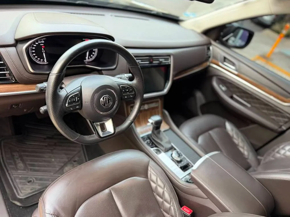 MG RX8 ELEGANCE LUX 2022