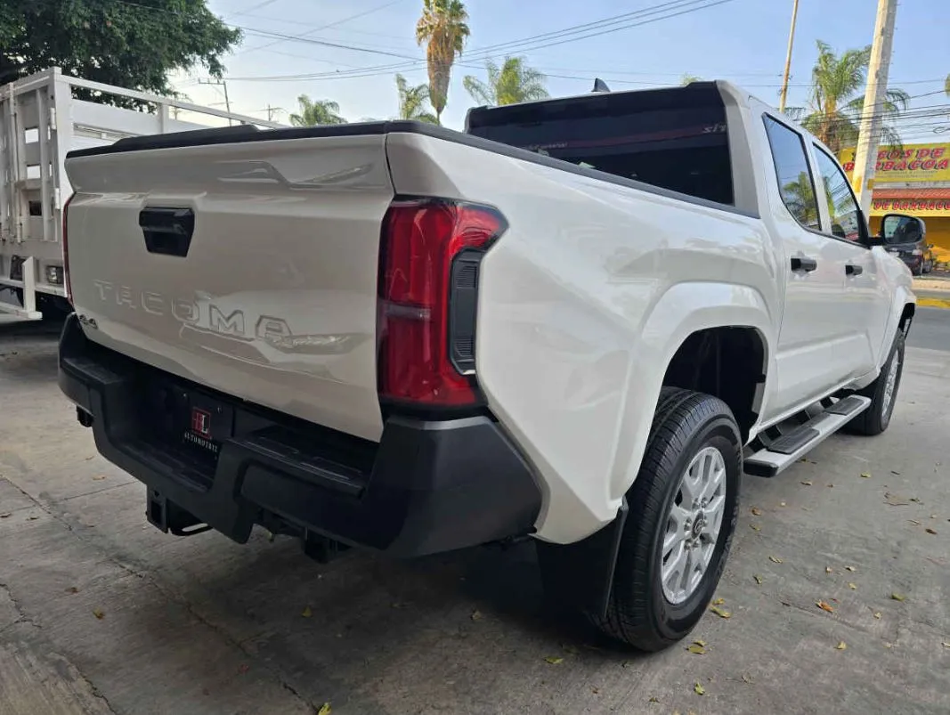 Toyota Tacoma