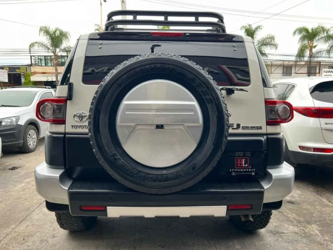 Toyota FJ Cruiser 2013