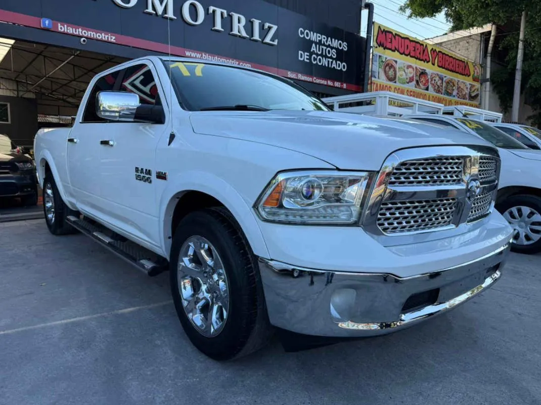 RAM Ram 1500 2017 laramie 4x2.