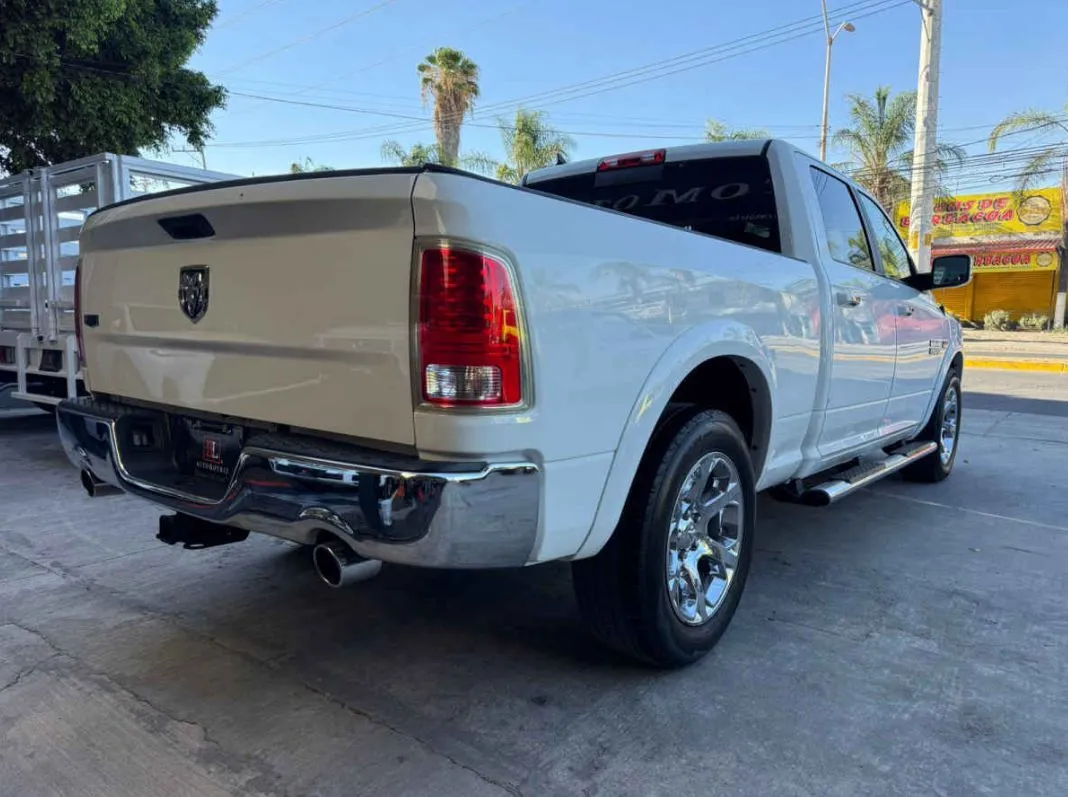 RAM Ram 1500 2017 laramie 4x2.