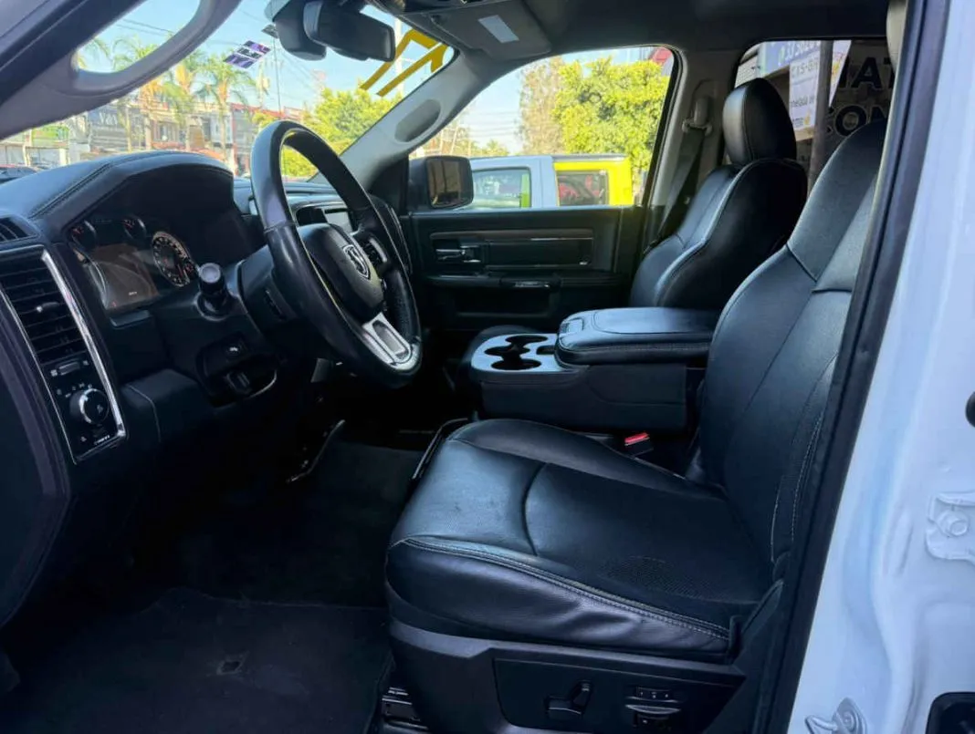 RAM Ram 1500 2017 laramie 4x2.