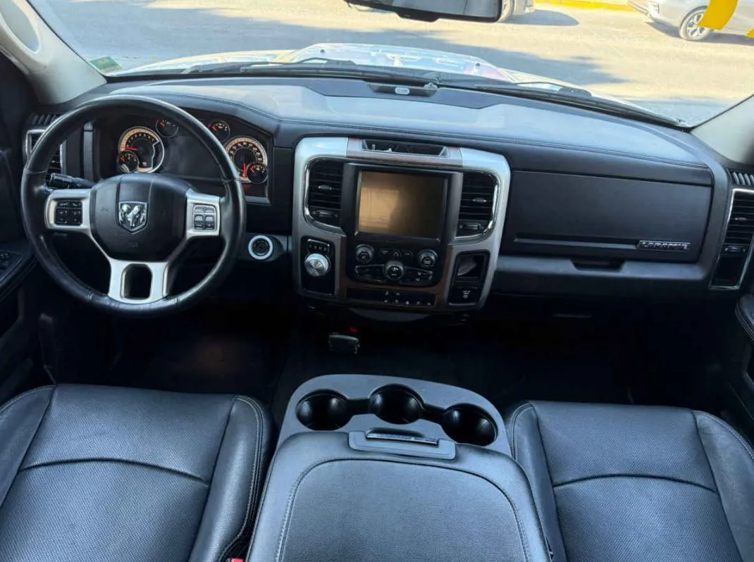 RAM Ram 1500 2017 laramie 4x2.