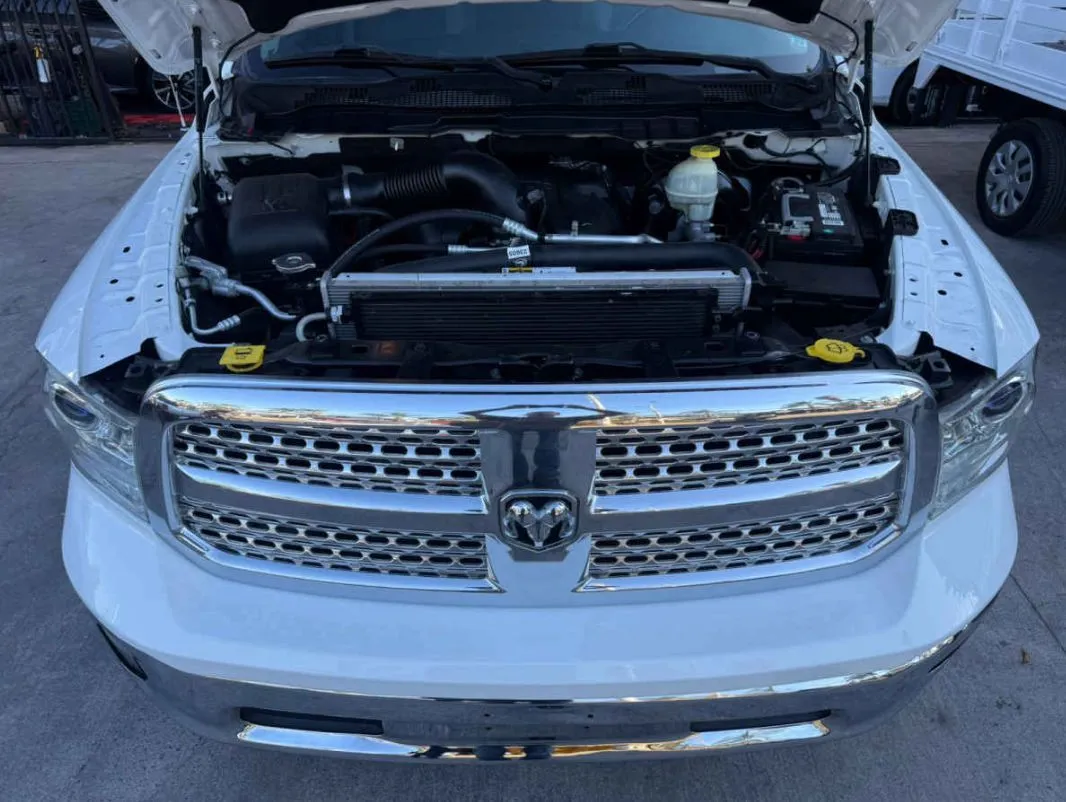 RAM Ram 1500 2017 laramie 4x2.