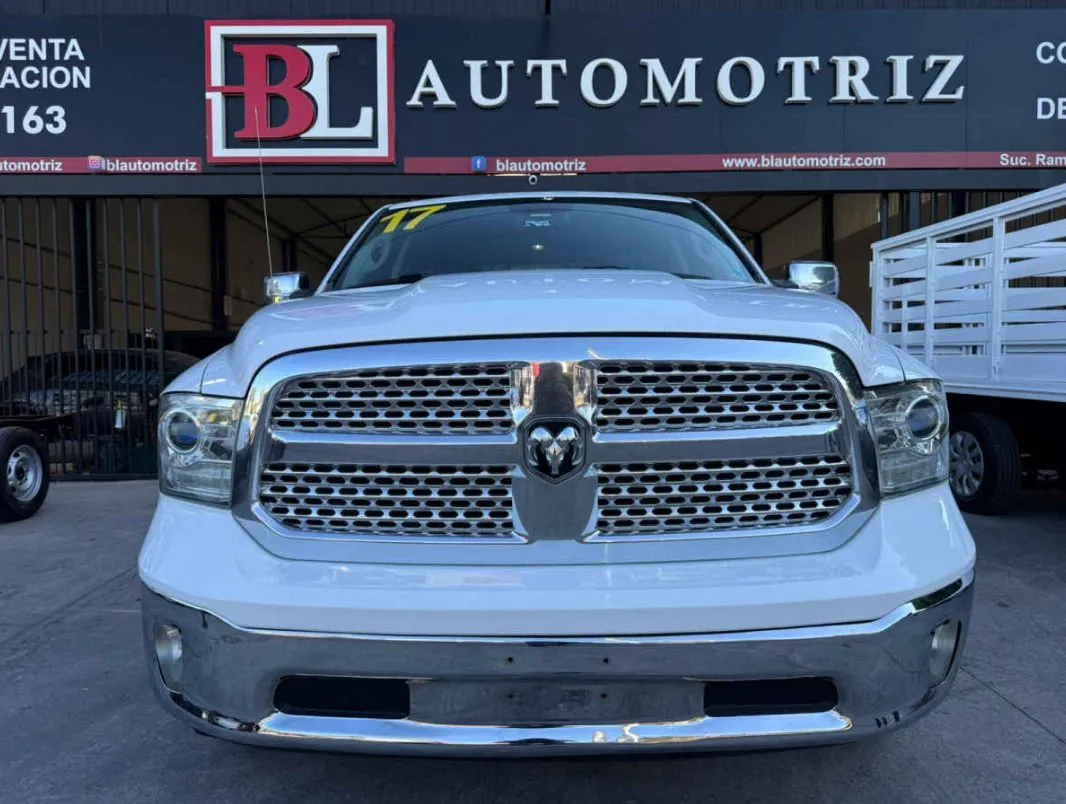 RAM Ram 1500 2017 laramie 4x2.