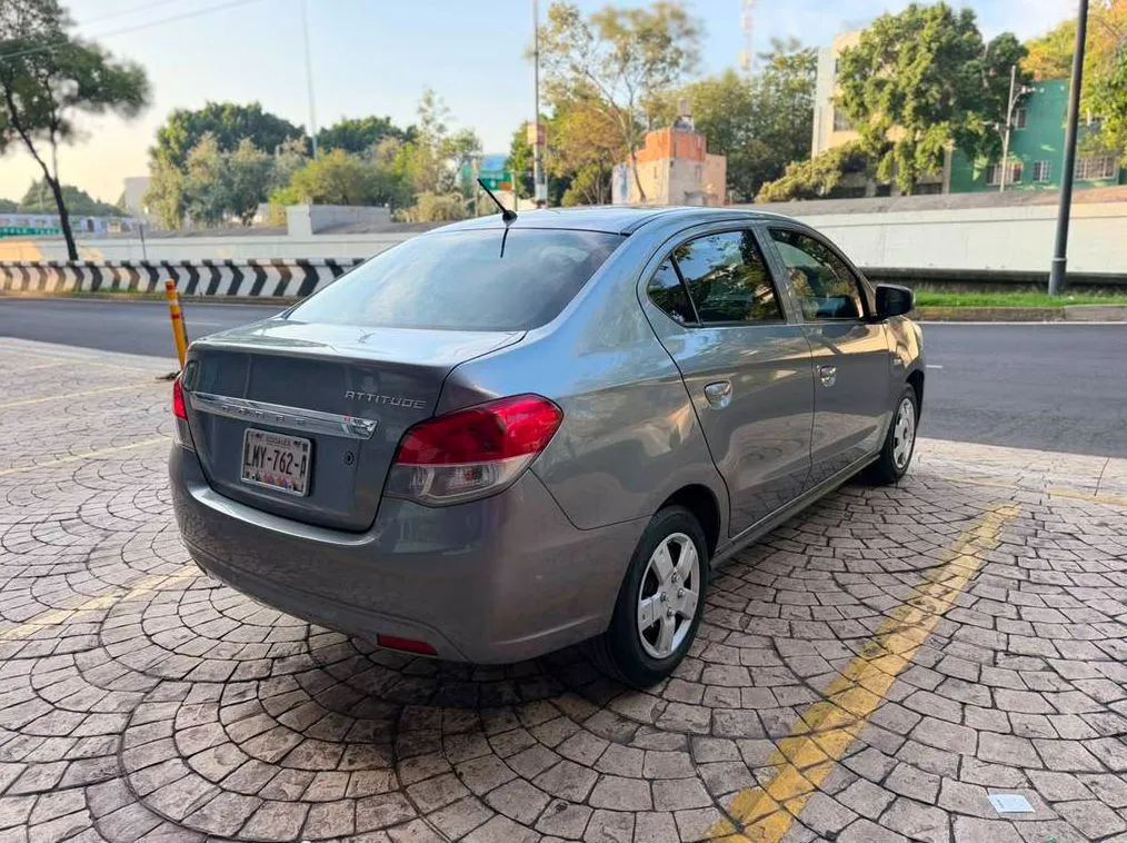 DODGE ATTITUDE SE 2023