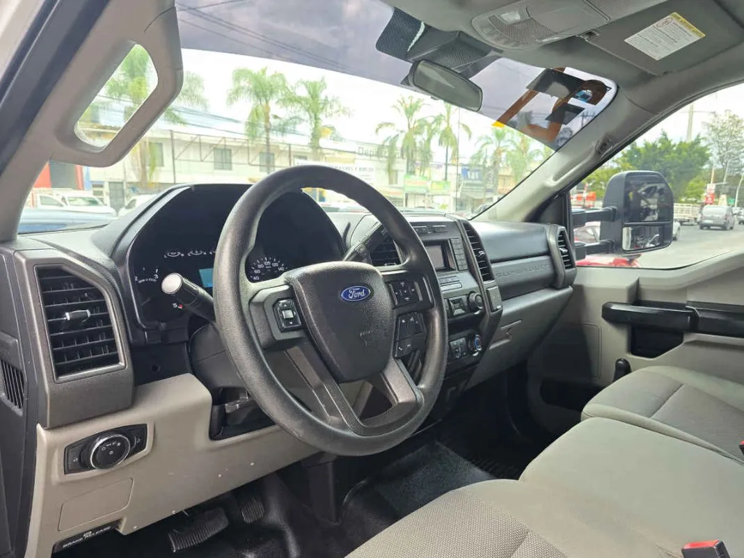 Ford F 450 2021 2p XL KTP V8/6.7/T Diesel Aut.