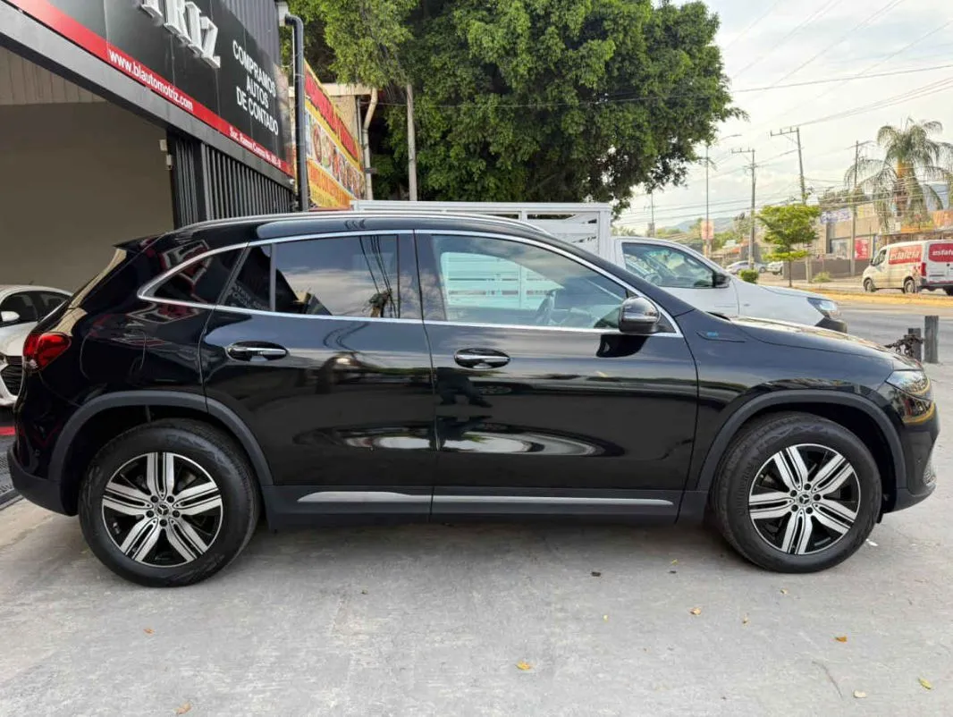 Mercedes-Benz Clase EQA 2022 5p EQA EV 300 4Matic Aut.
