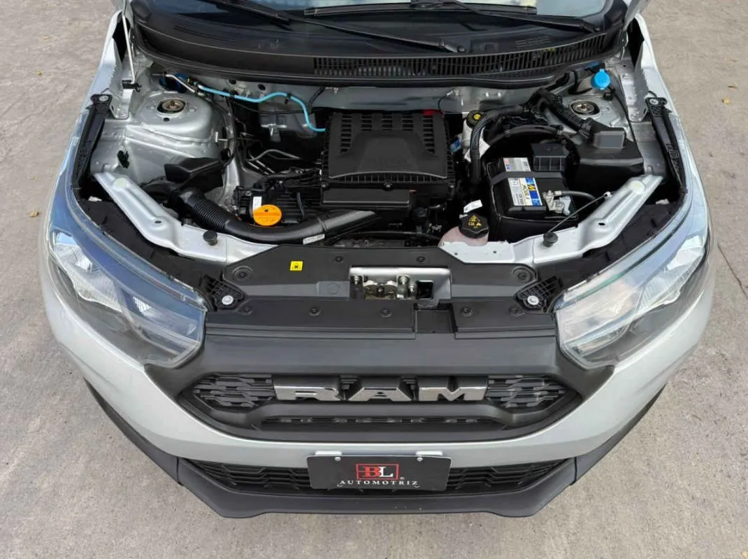 RAM Ram 700 2024 2p SLT Cabina Sencilla L4/1.3 Man.