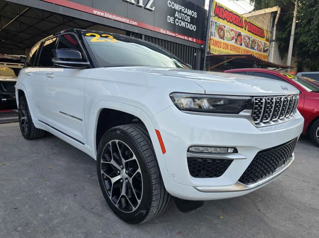 Jeep Grand Cherokee 2023 5p Summit 4X4 V8/5.7 Aut.