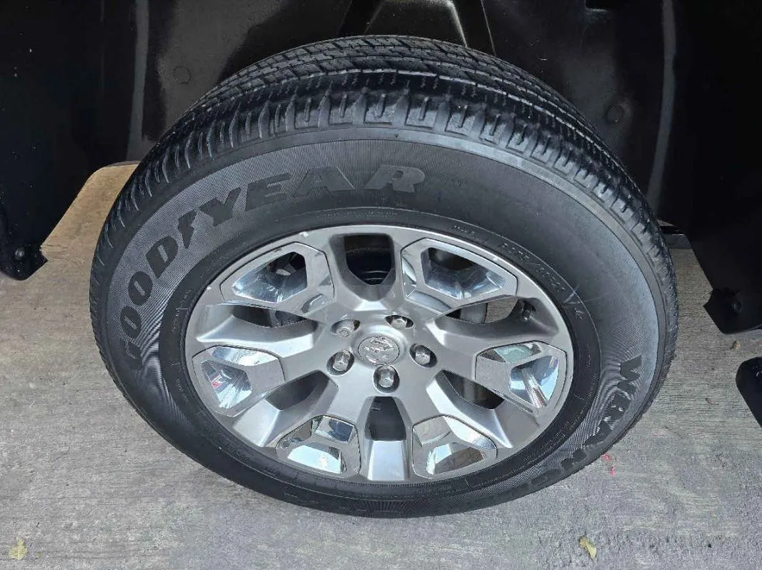 RAM Ram 1500 2016 4p Limited Crew Cab V8/5.7 Aut 4x4.