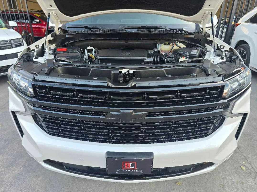 Chevrolet Suburban 2021 5p RST V8/5.3 Aut.