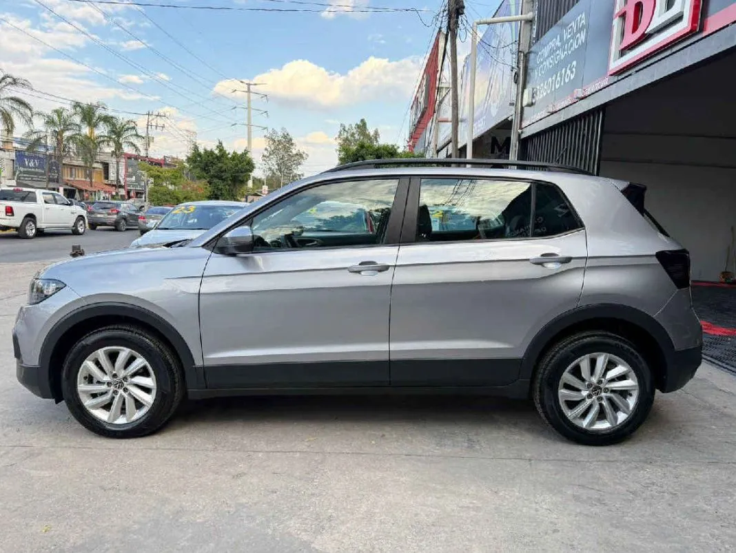 Volkswagen T-Cross 2024 5p Trendline L4/1.6 Aut.