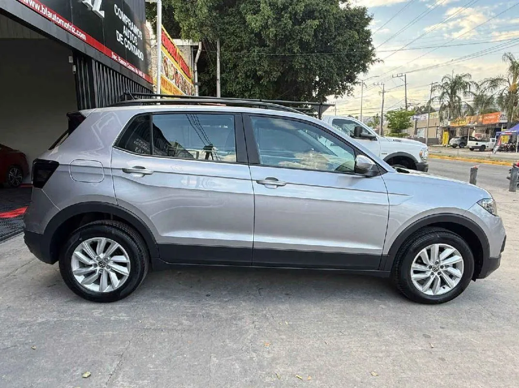 Volkswagen T-Cross 2024 5p Trendline L4/1.6 Aut.