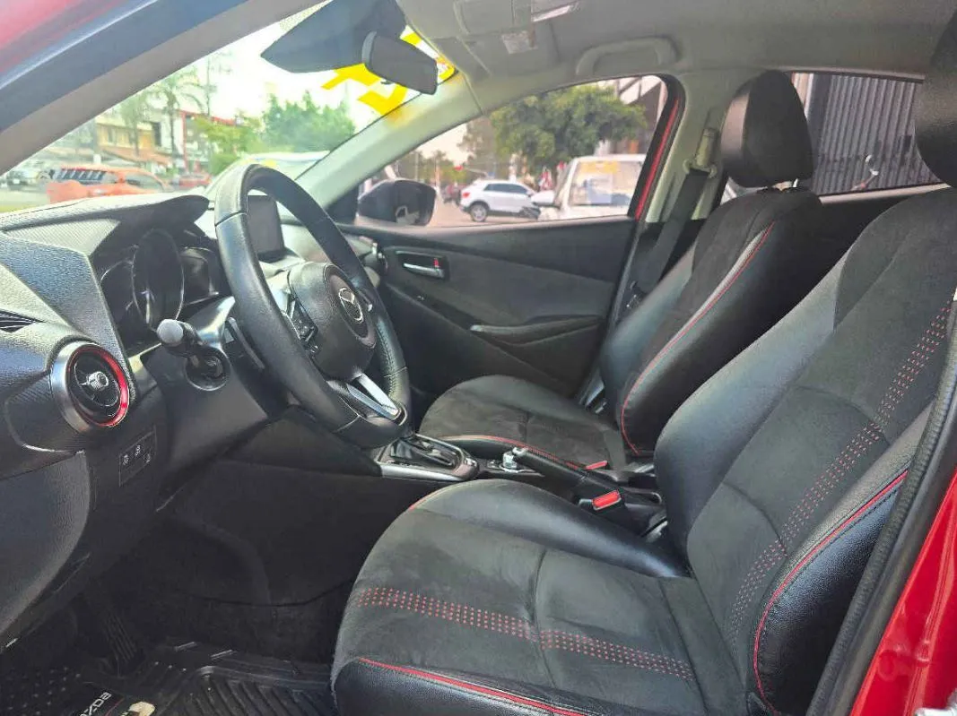 Mazda Mazda 2 2024 4p Signature L4/2.0 Aut.
