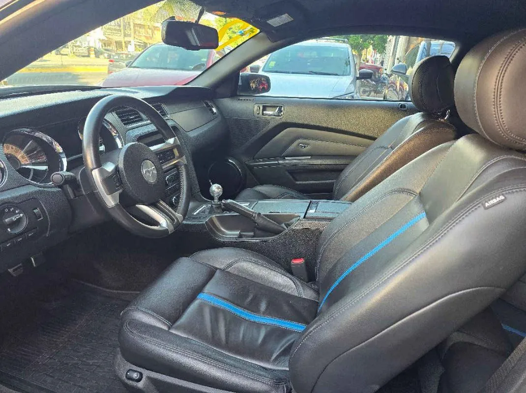 Ford Mustang 2012