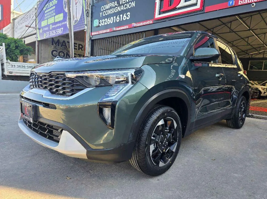 Kia Sonet 2024 5p LX L4/1.5 Man