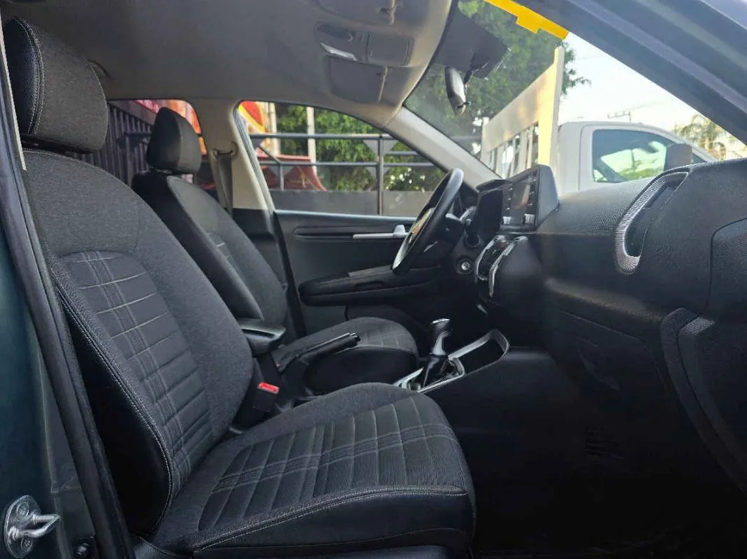 Kia Sonet 2024 5p LX L4/1.5 Man