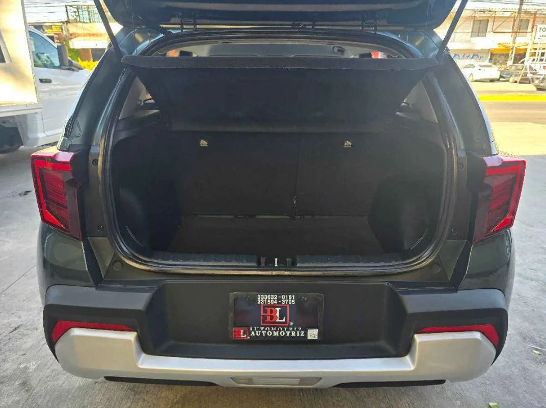 Kia Sonet 2024 5p LX L4/1.5 Man