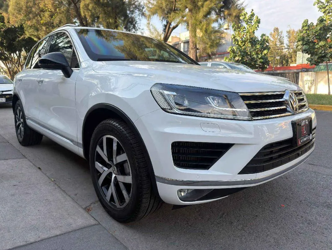 Volkswagen Touareg 2018 5p V6/3.0/TDI Aut Dynaudio.