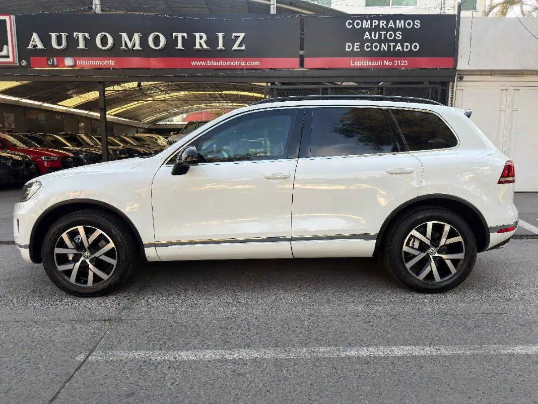 Volkswagen Touareg 2018 5p V6/3.0/TDI Aut Dynaudio.