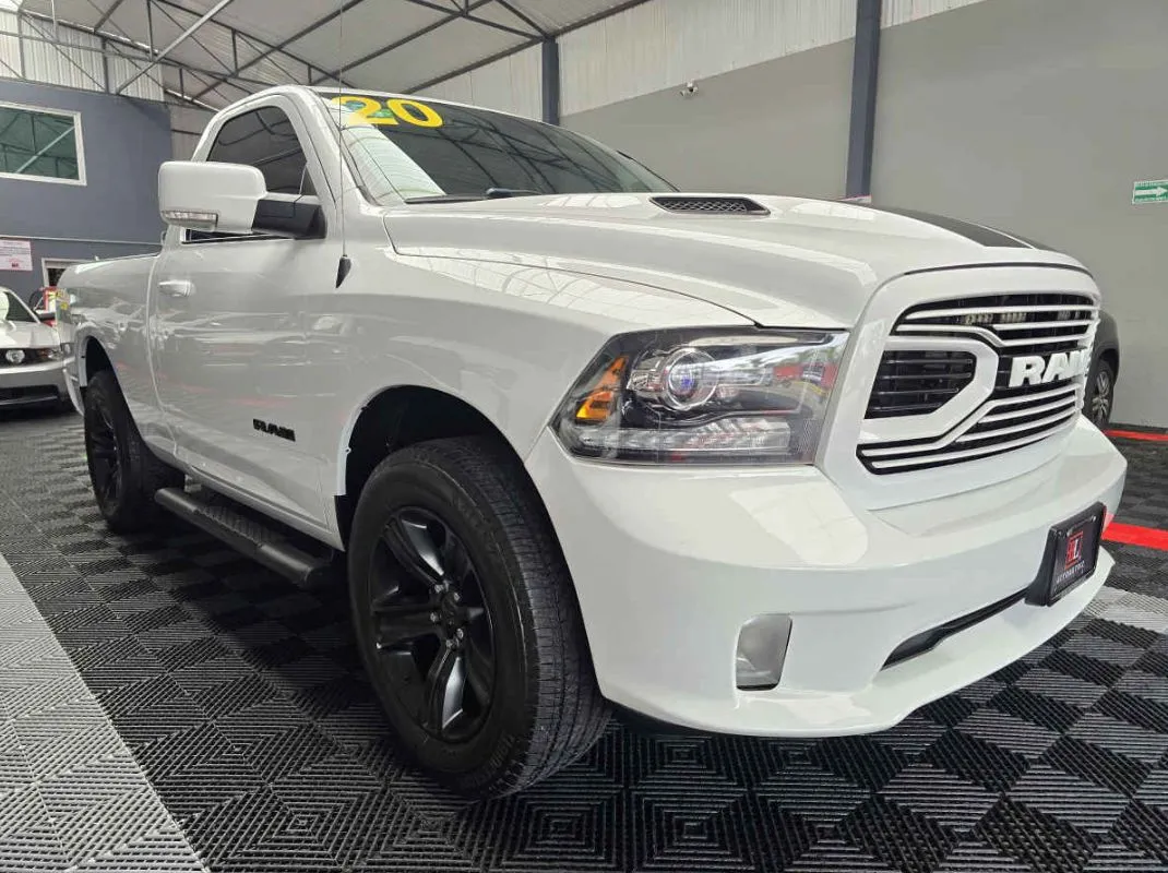 RAM Ram 1500 2020 2p Reg Cab Hemi Sport V8/5.7 Aut 4x4.