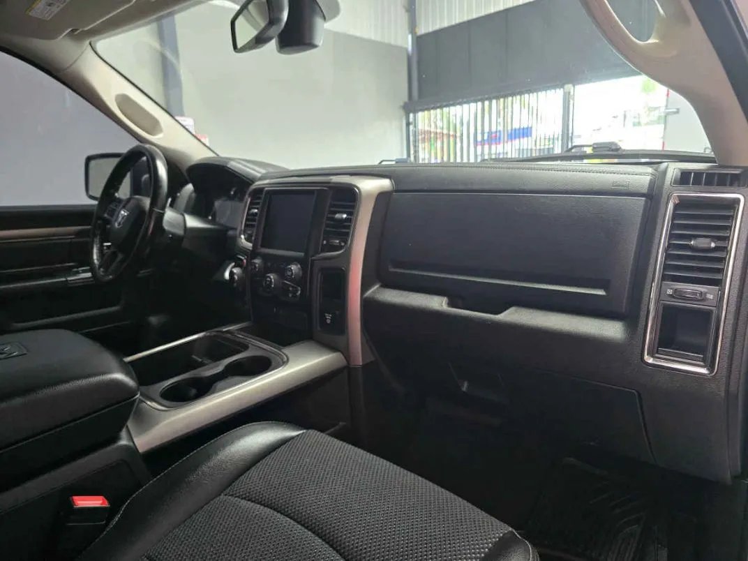 RAM Ram 1500 2020 2p Reg Cab Hemi Sport V8/5.7 Aut 4x4.
