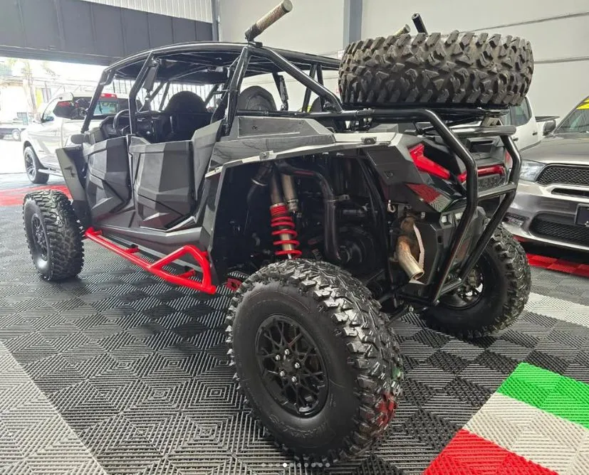 POLARIS RZR XP 1000 4 PUERTAS 2020