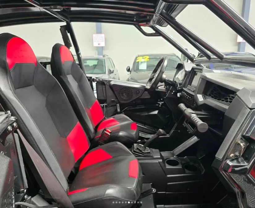 POLARIS RZR XP 1000 4 PUERTAS 2020