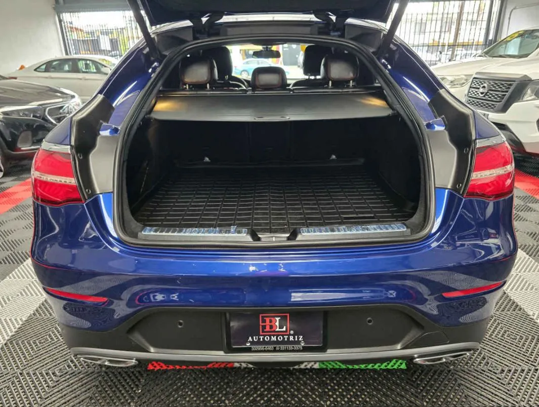 Mercedes-Benz Clase GLC 2019 5p GLC AMG 43 Coupe V6/3.0/T Aut.