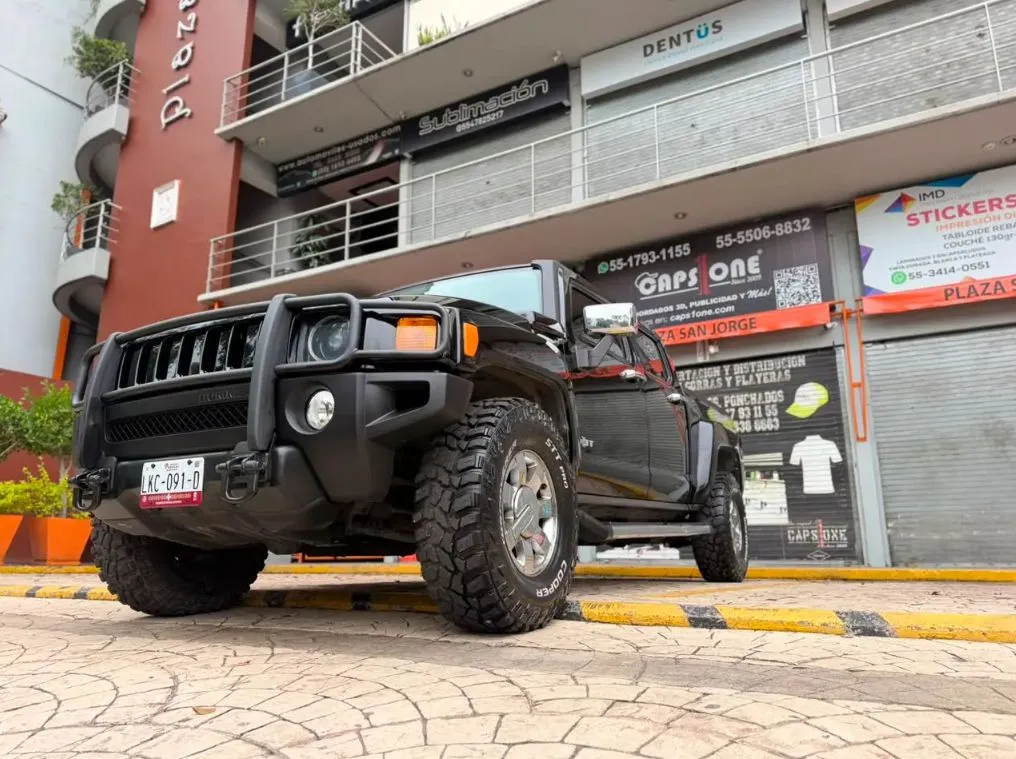 HUMMER H3T CREW CAB 4X4 2010