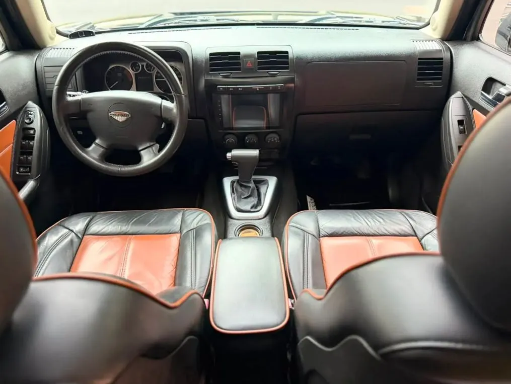 HUMMER H3T CREW CAB 4X4 2010