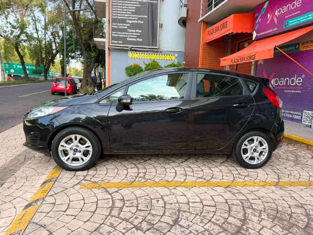 FORD FIESTA SE HB 2015