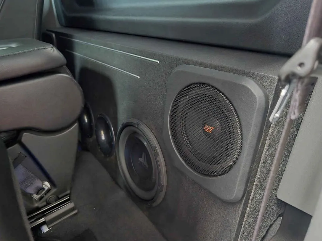 Chevrolet Cheyenne 2023 2p LT Cab Regular V8/5.3 Aut 4x4.