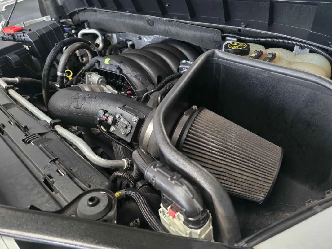 Chevrolet Cheyenne 2023 2p LT Cab Regular V8/5.3 Aut 4x4.