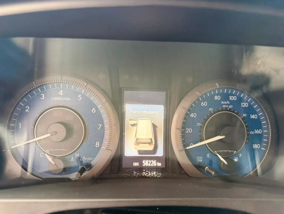 TOYOTA SIENNA CE 2020